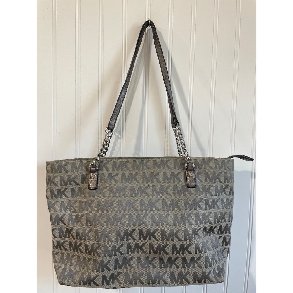 Michael Kors EW Chain Large Tote Grey Silver Monogram Jacquard Bag 38T2XJST7J